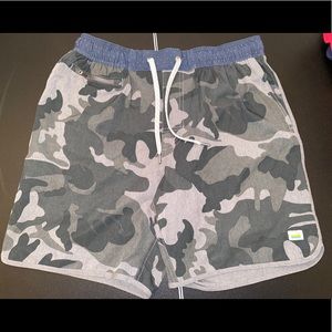 MENS camo Vuori shorts